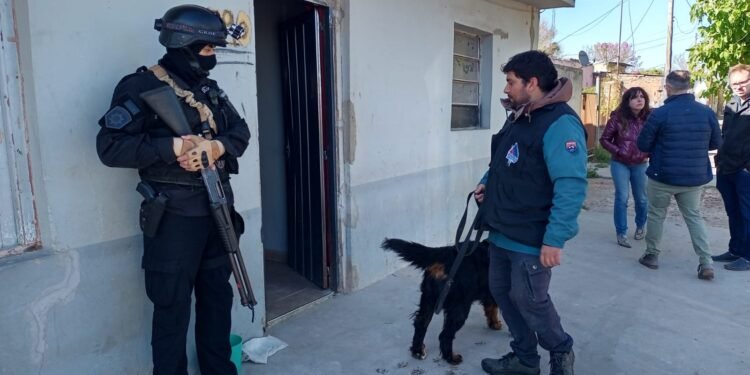 Investigan una asociación ilícita y hubo múltiples requisas en Rafaela