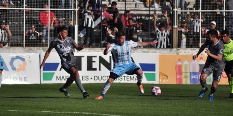 Atlético volvió a perder como visitante