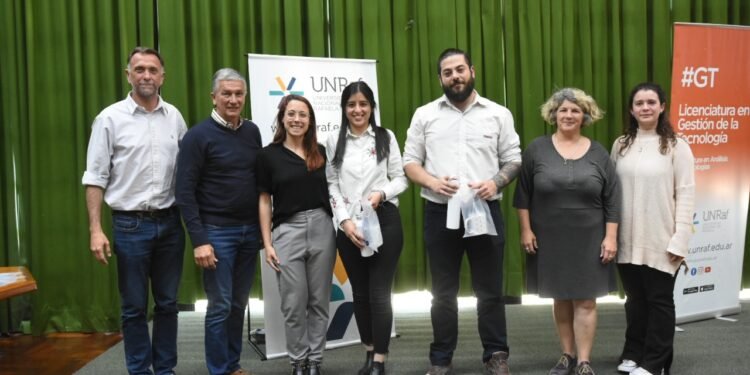 El municipio acompañó la premiación del 2º Desafío de Gestión de la Tecnología