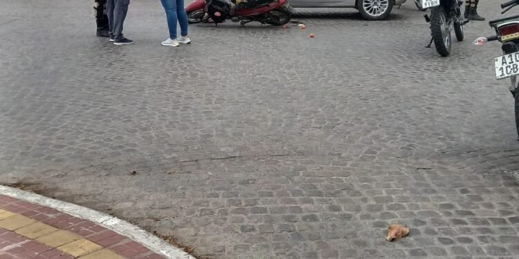 Dos accidentes en los extremos de calle Arenales