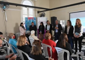 Se presentó el programa para personas mayores en entornos digitales