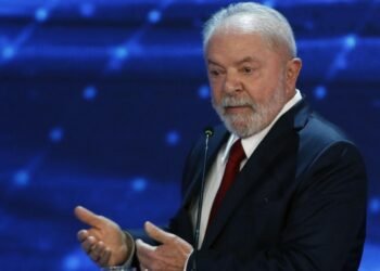 Lula le pidió a los brasileños que vayan a votar en forma masiva contra Bolsonaro