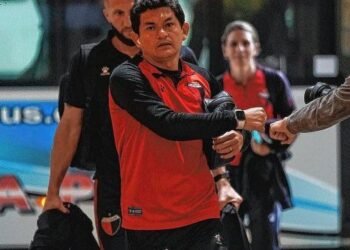 Luego del apriete de la barra, el Pulga Rodríguez se irá de Colón