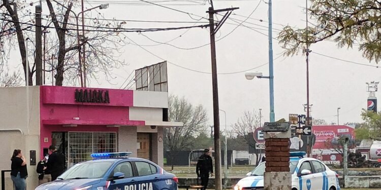 Asaltaron una tienda en Bv. Roca