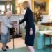 Truss rindió homenaje a Isabel II y llamó a apoyar al heredero del trono