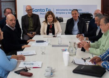 Se concretó la primera reunión de paritarias con docentes provinciales