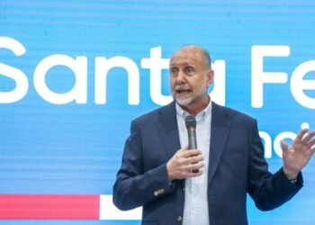 Perotti: “Confío y deseo enormemente que podamos tener un acuerdo con los docentes”