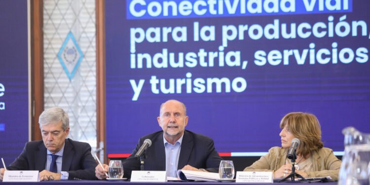 Perotti anunció obras viales por más de cinco mil millones de pesos