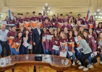 Alumnos humbertinos participaron del programa Jóvenes en el Senado