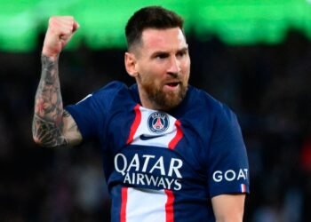 Con gol de Messi, el PSG ganó y ya está en la punta