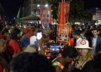 Lula ganó por más de 5 puntos e irá a segunda vuelta con Bolsonaro