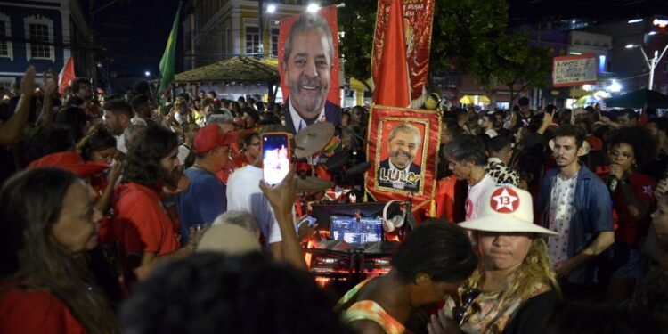Lula ganó por más de 5 puntos e irá a segunda vuelta con Bolsonaro