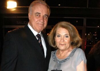 Falleció el periodista César Mascetti, histórico conductor de Telenoche