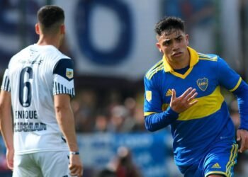 Boca ganó en La Plata y depende de sí mismo para ser campeón