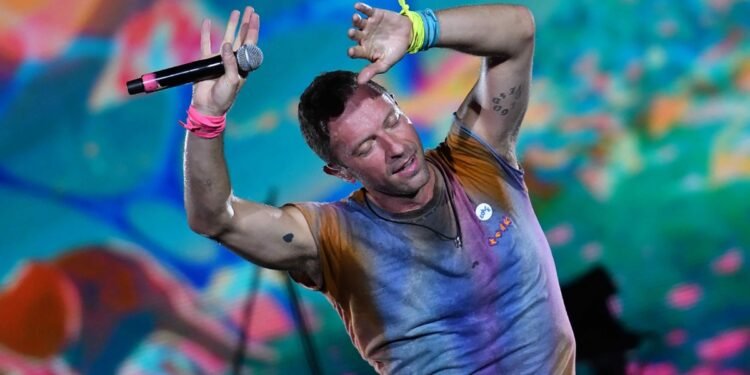 Coldplay hizo vibrar River y sorprendió tocando «De Música Ligera» de Soda Stereo
