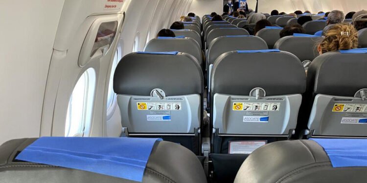 Vuelo agitado: 12 pasajeros heridos y un protagonista rafaelino