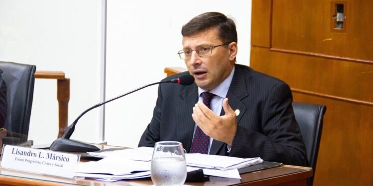 Mársico pidió informes sobre controles de viajes de adolescentes