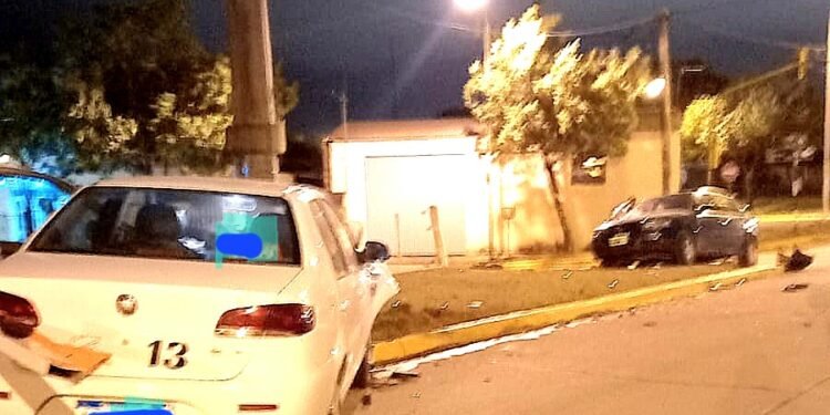 Fuerte accidente en Aristobulo del Valle y Ramírez