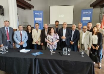 Entregaron aportes para cámaras a municipios y comunas de la región