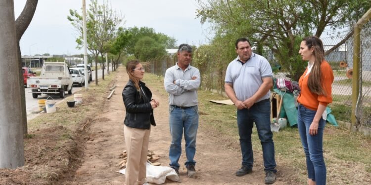 Continúan trabajando en infraestructura para el Área Industrial
