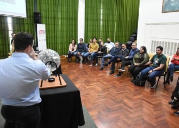 Se realizó el sorteo de la ubicación y adjudicación de los dúplex de barrio Mora