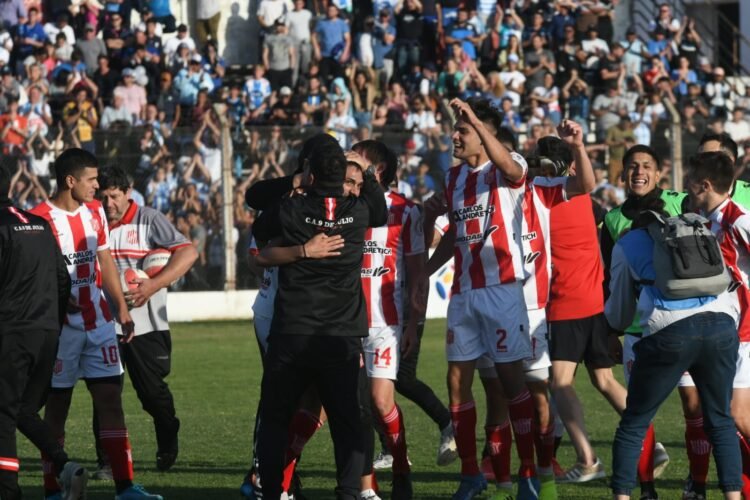 Las mejores fotos del clásico rafaelino