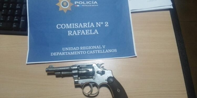 Tuvo una crisis nerviosa y tenía armas a su alcance