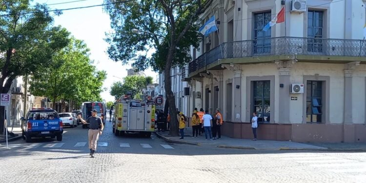 Gran movimiento de servicio de emergencias en el centro: ¿qué pasó?