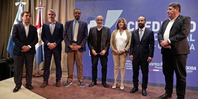 Acueducto biprovincial: Santa Fe y Córdoba presentaron la megaobra en Capital Federal