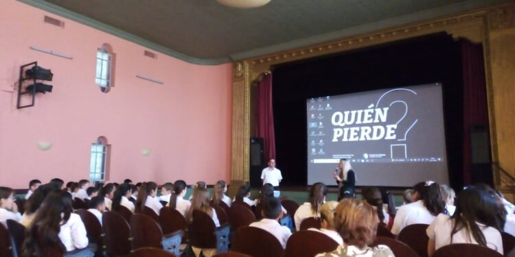 La campaña de educación vial Quién Pierde? llegó a Ataliva