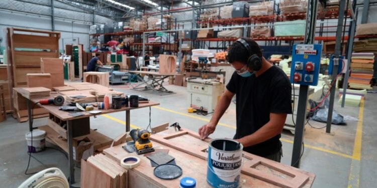 El Gobierno anunciará beneficios para que Pymes importen bienes e insumos