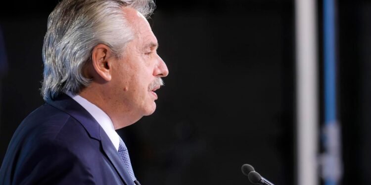 Alberto Fernández: «Cuando la política entra en tribunales, la justicia se escapa por la ventana»