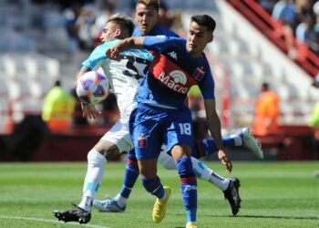 Trofeo de Campeones: Racing lo definirá con Boca