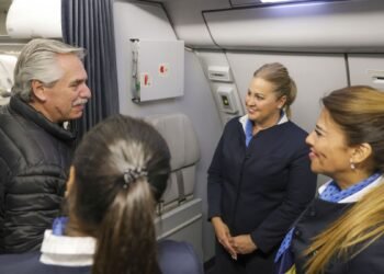 El Presidente llegó al país luego de una visita oficial a París y la Cumbre del G20 en Bali