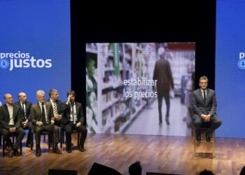 El Gobierno lanzó el programa Precios Justos, con más de 1.700 productos congelados hasta marzo