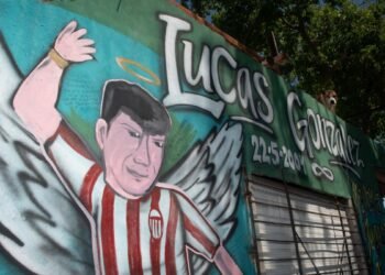 A un año del crimen de Lucas González, realizan un acto frente a Tribunales