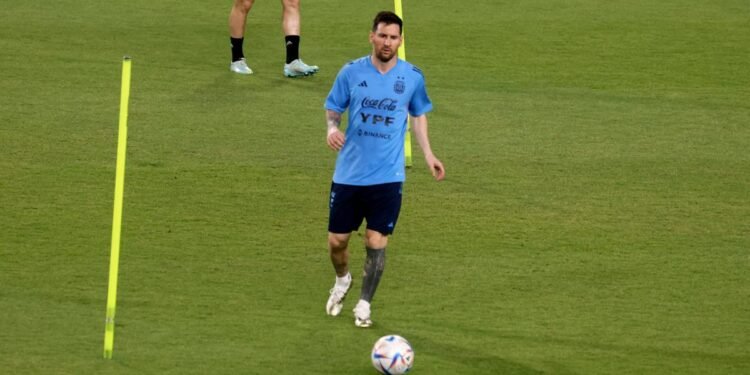 Messi a pleno, Tagliafico trabajó normalmente y Lautaro Martínez hizo diferenciado