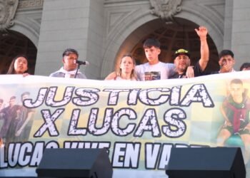 «Ni una bala más, ni un pibe menos», el grito de familiares y amigos de Lucas González