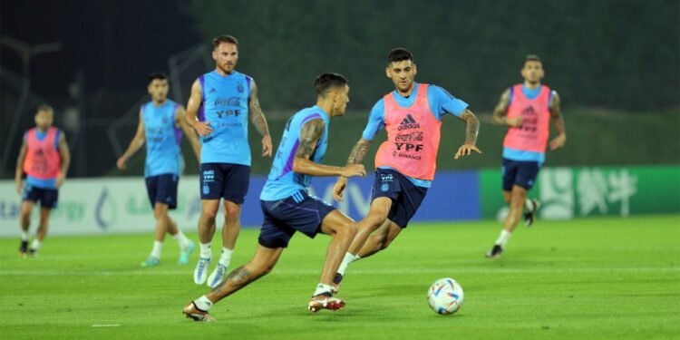 Las dudas de Scaloni para el equipo del debut contra Arabia Saudita