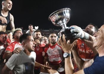 De la mano de Lucas Bovaglio, Instituto vuelve a Primera