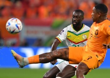 Qatar enfrenta a Senegal: dos que necesitan ganar para seguir con vida