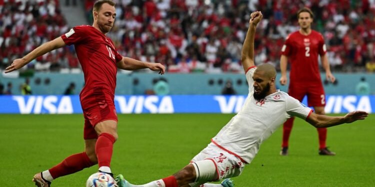 Australia y Dinamarca, con la necesidad de ganar para seguir en carrera