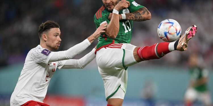 El empate entre México y Polonia alivió el golpe de la derrota argentina