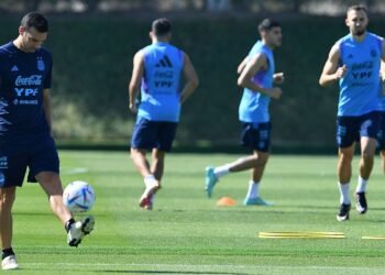 Argentina volvió a las prácticas y Scaloni analiza cambios
