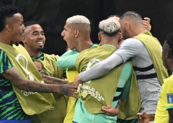 El súper ofensivo Brasil venció a Serbia con paciencia y claridad