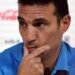 Scaloni: «Vamos a dejar hasta la última gota de sudor para dar vuelta esta situación»