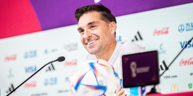 Diego Alonso: «En esta selección no hay jugadores intocables»