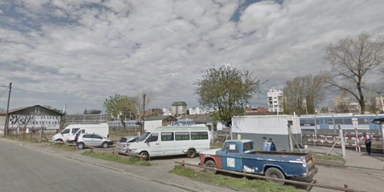 Hallaron a un joven con un disparo en la cabeza e investigan si se trató de un secuestro