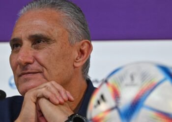 Tite: «Creo que Neymar seguirá en el Mundial»