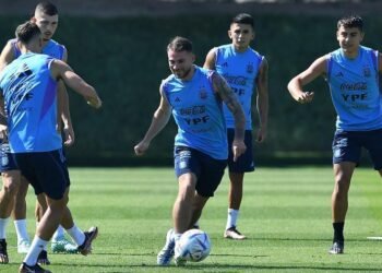 Argentina sigue con la preparación para el partido contra Polonia
